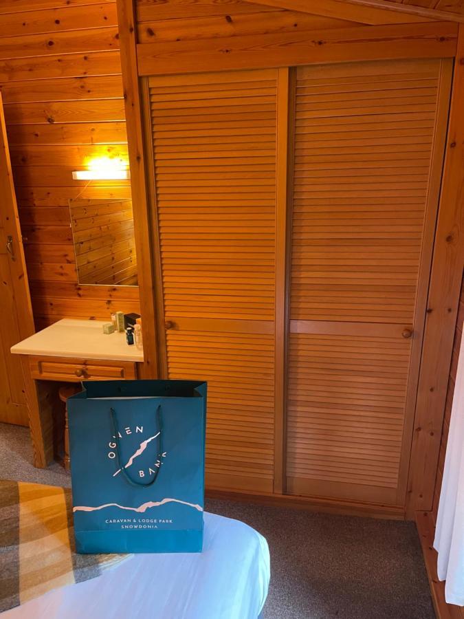 Vila L10 - The Conwy Spa With Hot Tub Bethesda Exteriér fotografie